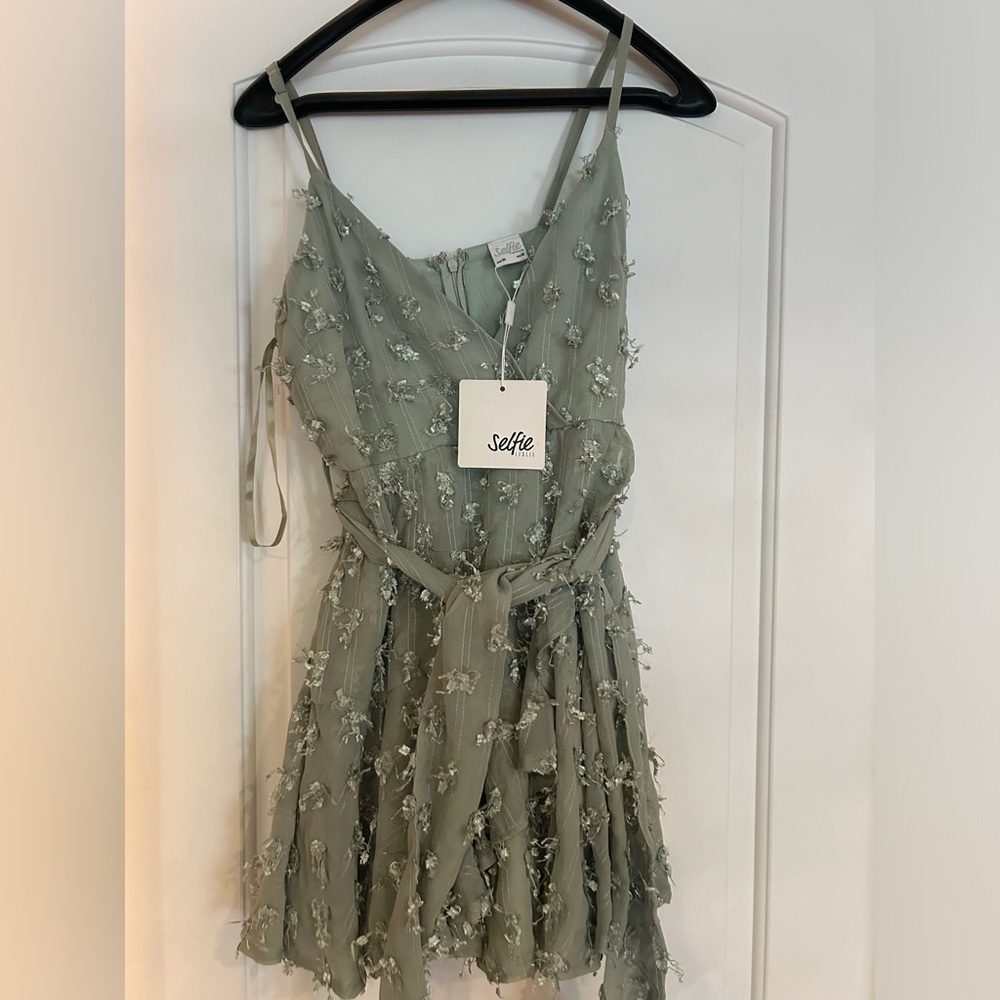 Green appliqué selfie Leslie dress, size medium